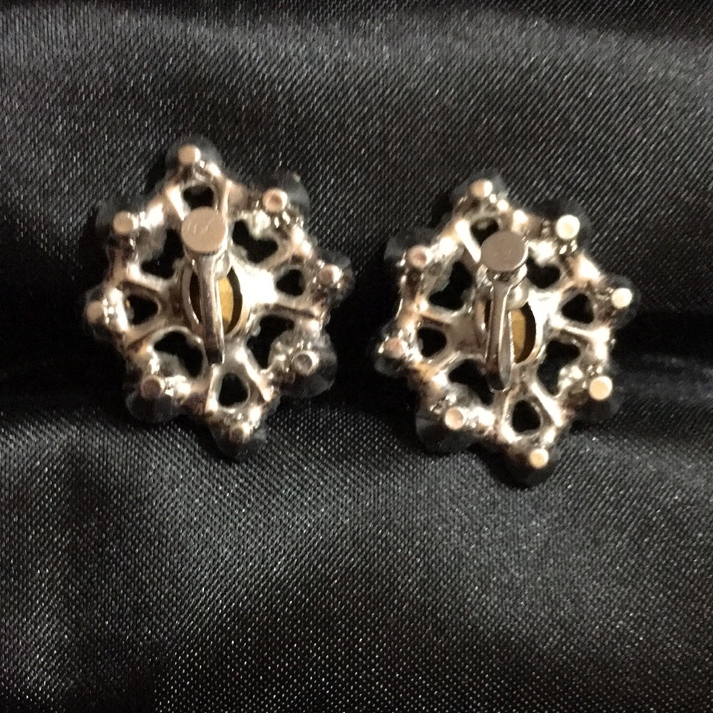 Vintage Rhinestone Earrings - Picture 3 of 4